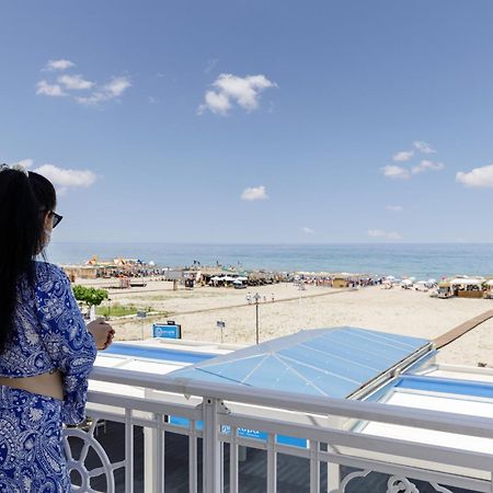 Agyra Seaview Hotel By Panel Hospitality ネイポリ エクステリア 写真