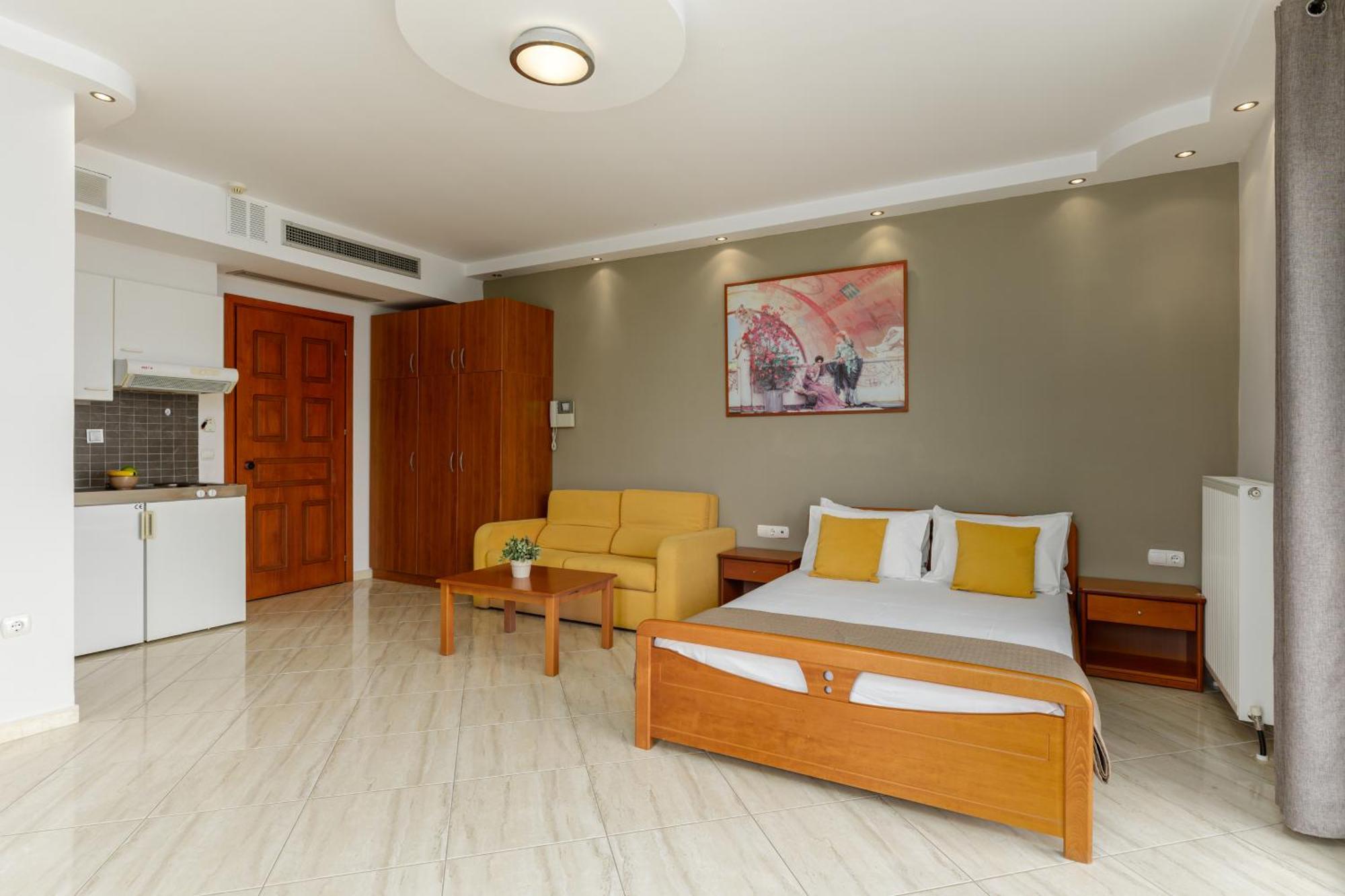 Agyra Seaview Hotel By Panel Hospitality ネイポリ エクステリア 写真
