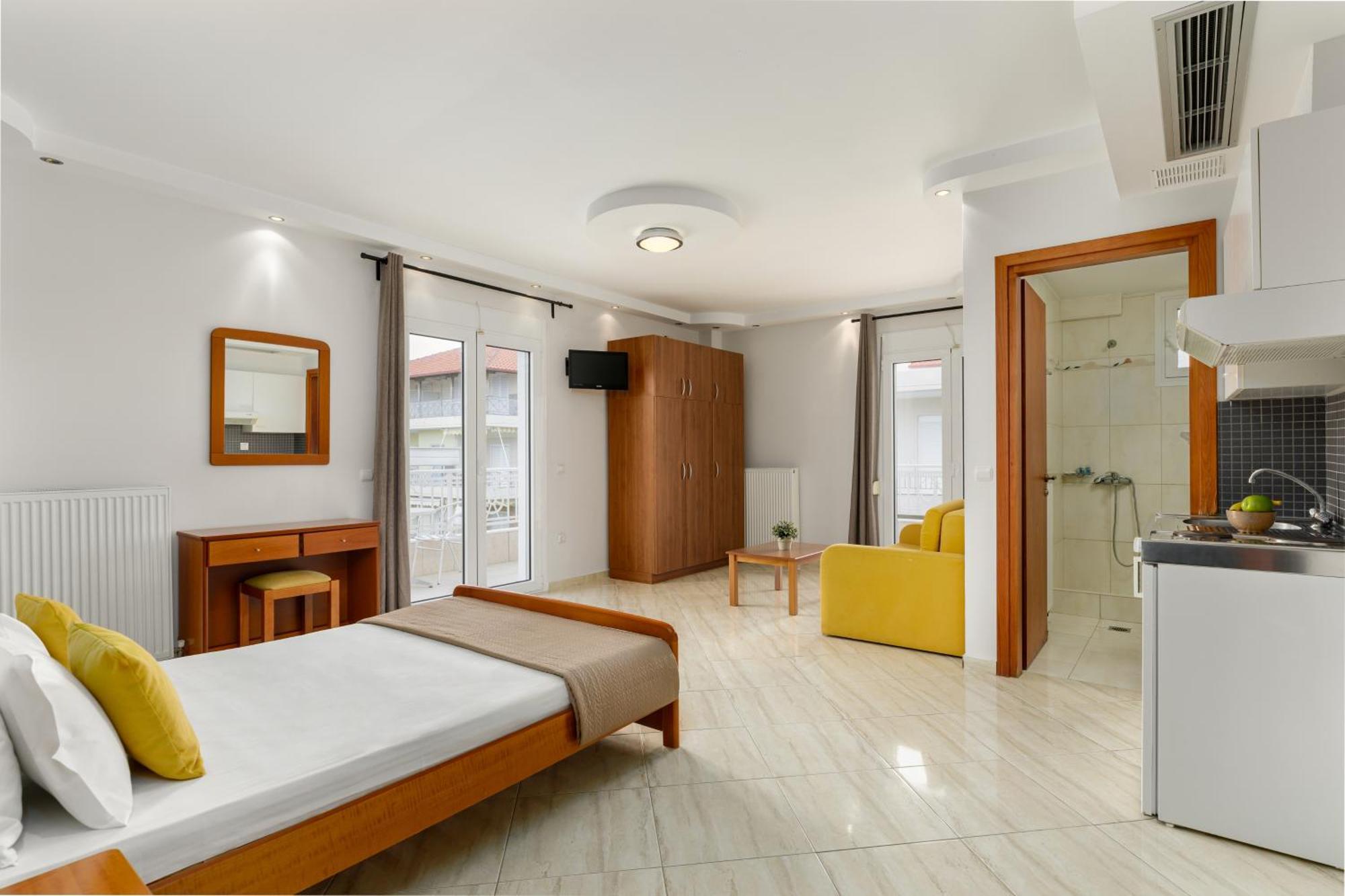 Agyra Seaview Hotel By Panel Hospitality ネイポリ エクステリア 写真