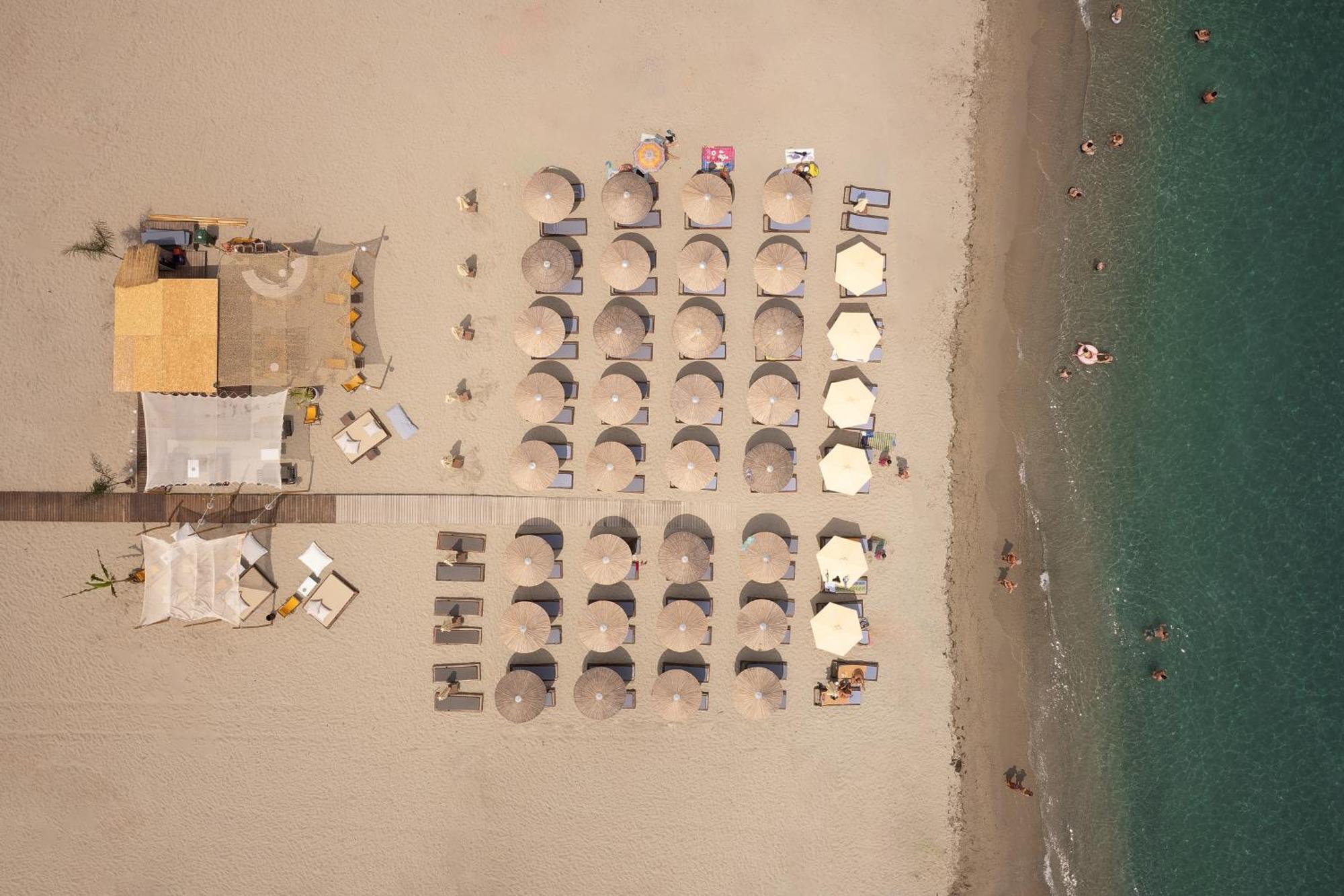 Agyra Seaview Hotel By Panel Hospitality ネイポリ エクステリア 写真