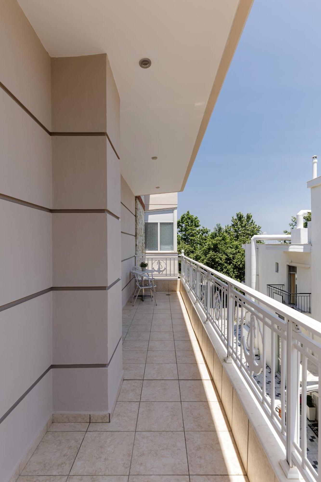 Agyra Seaview Hotel By Panel Hospitality ネイポリ 部屋 写真