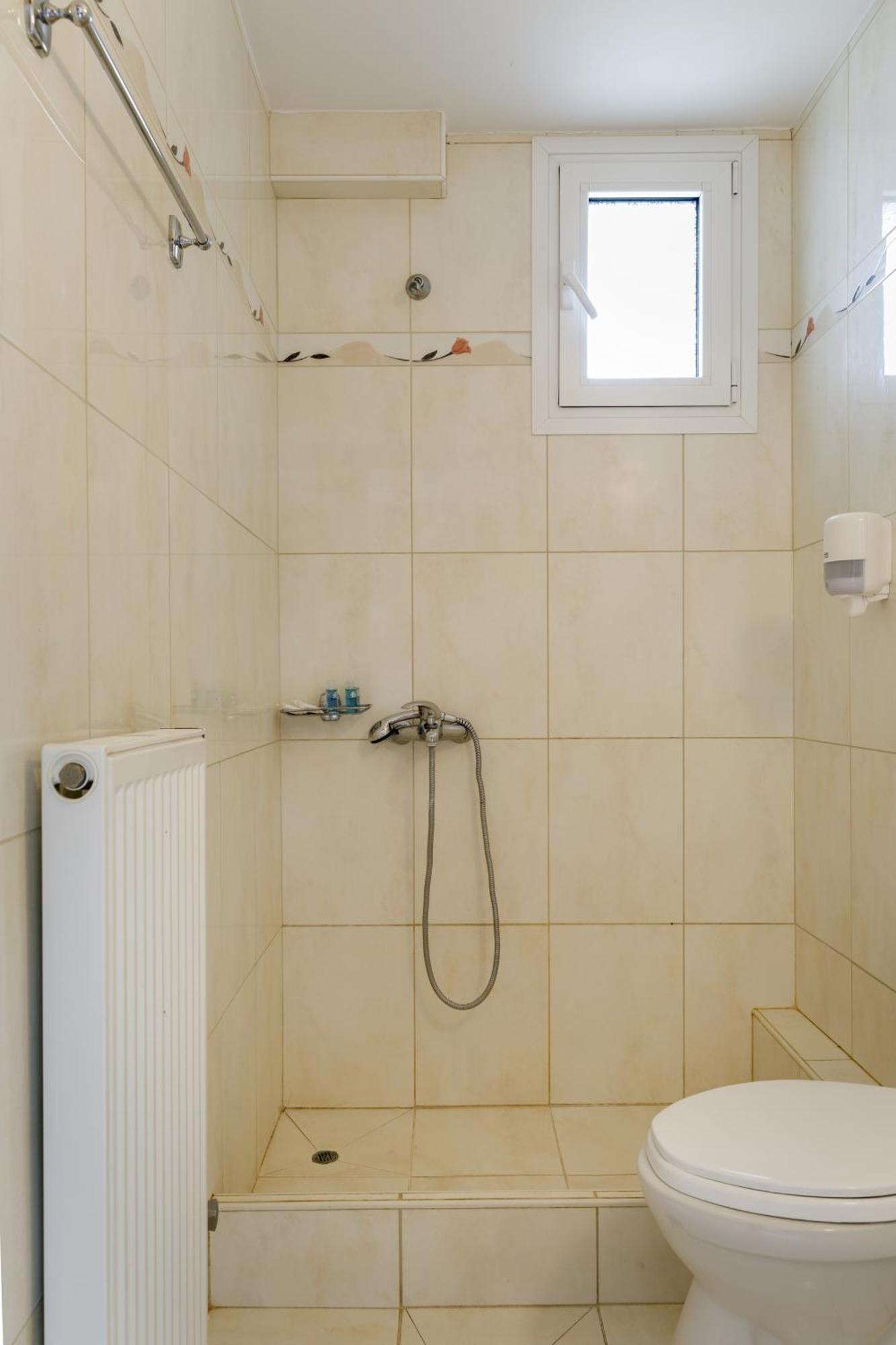 Agyra Seaview Hotel By Panel Hospitality ネイポリ 部屋 写真