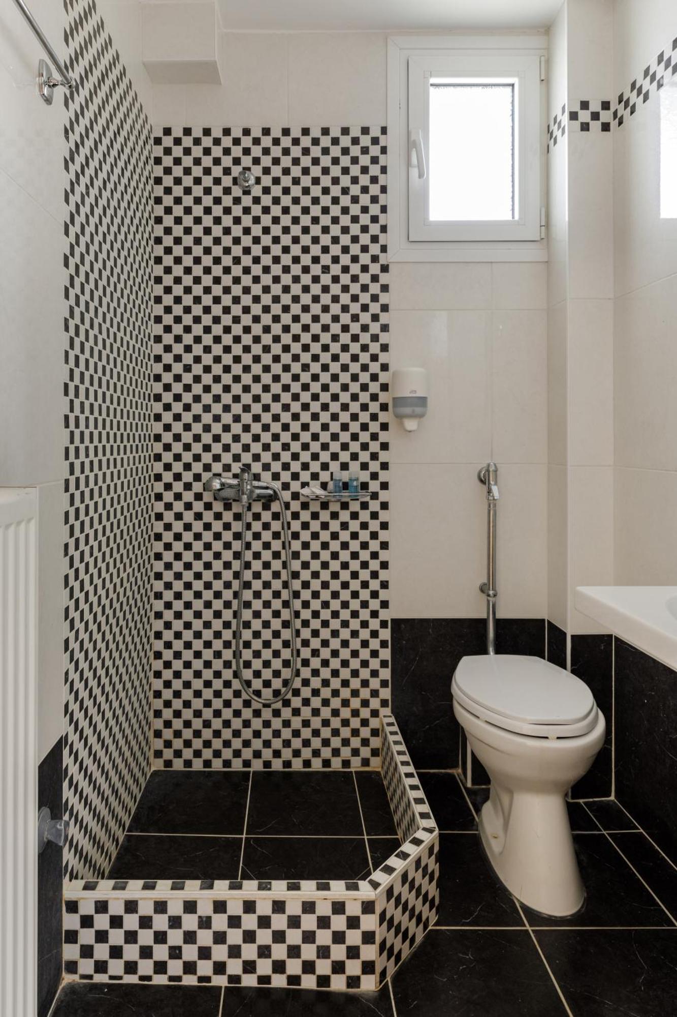 Agyra Seaview Hotel By Panel Hospitality ネイポリ 部屋 写真