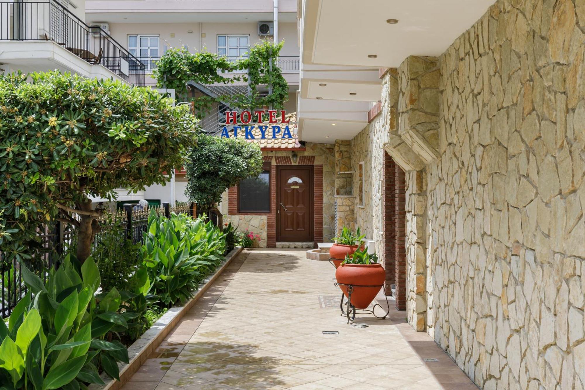 Agyra Seaview Hotel By Panel Hospitality ネイポリ エクステリア 写真